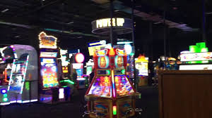 Dave and buster's was spun off from edison brothers, and went public with andy newman as chairman in 1995. Dave Buster S Opens New Location In New Orleans Youtube