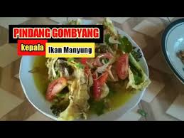 Nasi grombyang berupa nasi dengan siraman kuah berwarna hitam pekat plus potongan daging sapi. Cara Masak Pindang Gombyang Khas Indramayu Youtube