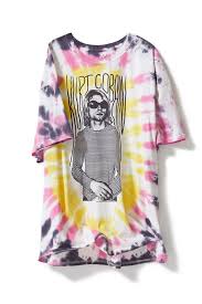 A little tutorial on how to dress like the last real rockstar and nirvana leader kurt cobain. Kurt Cobain Tie Dye T Shirt Dress Dye T Shirt Tie Dye T Shirts T Shirt Dress