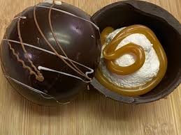 5 Dark Chocolate Caramel Hot Chocolate Bomb Includes 5 Etsy In 2021 Hot Chocolate Gifts Chocolate Bomb Christmas Hot Chocolate