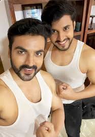 hottiee rohit (27.9k) в X: „Oru vela irukumoo 🤣😜 @covaihot  @Darshuuuuuuuuuu @premchay143 @Preet80159536 t.cog6lUNNXhm6“  X