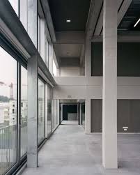 «avec une demande plus forte que l'offre, on peut anticiper que. Prix De L Equerre D Argent 2016 Equipement Sportif Et Restaurant Universitaires A Gif Sur Yvette Muoto Architectes Epa Paris Saclay Maitre D Ouvrage