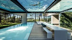 Sono le tiny house in giro per il mondo che in montagna o al mare, nel deserto o nei boschi, hanno tutto ciò che serve per vivere bene. Le Piu Belle Serie Tv Netflix Dedicate A Case Interni E Design