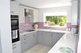 Light grey small kitchen ideas. Marlborough Silk Light Grey With Dust Grey And Bianco River Silestone Real Kitchens Stunning Kitchens Designed By Experts Sigma 3