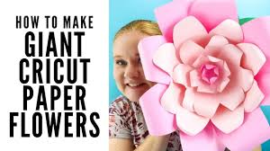 Making and assembling these flowers is easy when you have a cutting machine. How To Make Giant Cricut Paper Flowers The Country Chic Cottage
