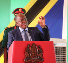Magufuli baada ya ushindi wa urais na shangwe za lumumba. Hakipensheni Mkutano Wa Mhe Rois Dkt Magufuli Pamoja Na Watendaji Kata Ikulu Jijini Dar Es Salaam