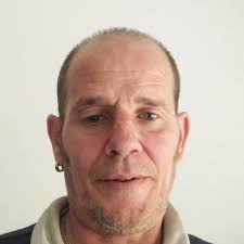 i keep getting ghosted... maybe i'm just not pretty enough