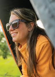 Britta Nelson's Instagram, Twitter & Facebook