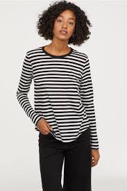 Black And White Striped Top Long Sleeved Jersey Top Black White Striped Ladies H M Us In 2020 Long Sleeve Shirt Outfits Long Sleeve Striped Top Black Striped Shirt