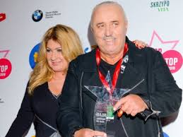 Niewykluczone, że niebawem zostaną sąsiadami. Byly Maz Beaty Kozidrak Andrzej Pietras Chlodno O Jej Zapedach Literackich