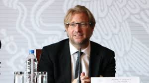 Former mexican ambassador to unesco andres roemer. Interpol Busca A Andres Roemer Acusado Del Delito De Violacion Sexual Proceso