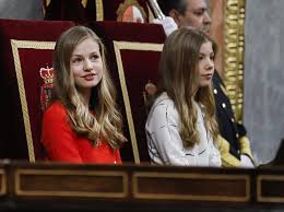 Apertura de la XIV legislatura en el Congreso: Los Reyes Felipe VI y Doña Letizia junto a sus hijas, la princesa Leonor y la Infanta Sofía | Famosos | EL MUNDO