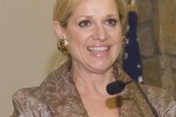 First woman to reach top UJA, Jewish Agency posts addresses 300 at Women of  Distinction program