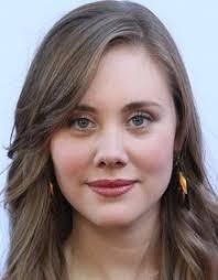 Rebecca Forsythe's Instagram, Twitter & Facebook