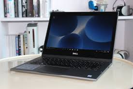 My laptop dell inspiron 15 3000 is eight months old. Dell Inspiron 13 5000 Review A Speedy 2 In 1 Ultrabook Boosted By Intel S 8th Gen Cpu Pcworld