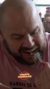 Dvě úplně odlišné ženy, dvě naprosto rozdílné domácnosti! 🔄 Jak si poradí  influencerka Gabča v rodině s pevnými pravidly? A zvládne vojákyně Verča  domácnost plnou dětí? 👀 Sledujte Výměnu manželek už ve