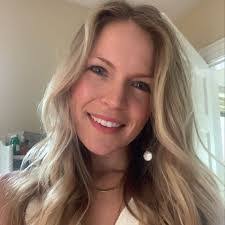 Claire Mccarty's Instagram, Twitter & Facebook