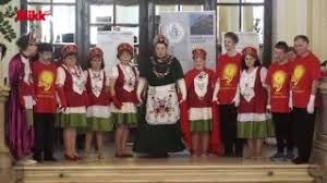 Apr 09, 2007 · a bodrogi gyula által rendezett egy szoknya, egy nadrág című zenés vígjátékot láthatta pénteken a közönség a szarvasi vízi színházban. Ritka Betegsegben Szenved Mohamed Aida Kislanya Youtube