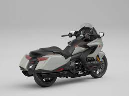 Владивосток, ул посьетская 10 как проехать? 2021 Honda Gold Wing Guide Total Motorcycle