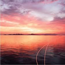 This Is What You Can Expect After Diving In Komodo We Recommend Staying To Watch The Sunset Until After The Sun Has Gone D Nature Photographs Landscape Sunset