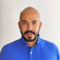 200+ perfiles de «Marco León