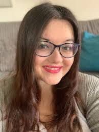 Katie Epstein's Instagram, Twitter & Facebook