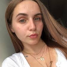 Veronica Zalewski's Instagram, Twitter & Facebook