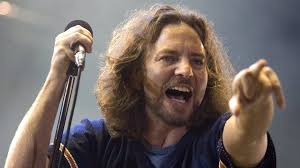 Vedder had a tumultuous early life but instead of bowing down to it, he  channelized his energy towards music.The one thing that consistently kept  the young Eddie Vedder going was his passion