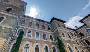 Pentru a răspunde la o. Hub De InteligenÈ›Äƒ ArtificialÄƒ La Ubb Universitatea Din Cluj Face Parteneriat Cu O MultinaÈ›ionalÄƒ Din Statele Unite Pentru Un Master In InteligenÈ›Äƒ ArtificialÄƒ Www Actualdecluj Ro