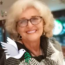 MIENTEN; y miro a mi corazón -que no es más que un corazón cubano- y digo:-  MIENTEN. Pongamos alrededor de la estrella, en la bandera nueva, esta  fórmula del amor triunfante: “Con