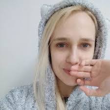 Kristen Clover's Instagram, Twitter & Facebook