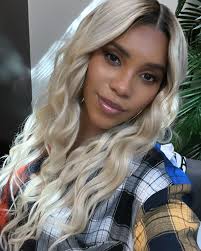 Looking back I can't believe I was really 8 months pregnant and still  gettin to the bag! I was