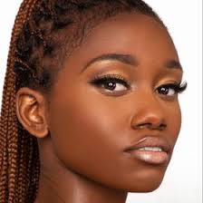 Kayla Smith (theiconickay)