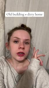 julia renee (@juliarenee_02)'s video of baby kicks 28 weeks pregnant