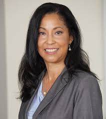 Janine Austin's Instagram, Twitter & Facebook