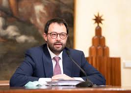 Francesco d'uva e stefano patuanelli con una nota fanno sapere: Ftj8htyoqbiejm
