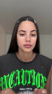 Amanda Jarosz's Instagram, Twitter & Facebook