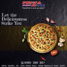Let The Deliciousness Strike You Pizzazone Pizzaday Pizzadayeveryday Tastypizza Tasty Food Foodart Yummyfood Pizza Yummy Decorative Tray Tray Pizza