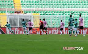 Head to head statistics and prediction, goals, past matches, actual form for serie c. Palermo Avellino Finisce 0 2 Terza Partita Senza Gol Per I Rosanero
