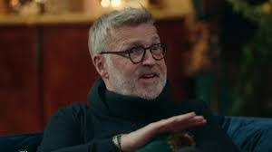 Danielle Arthur's Instagram, Twitter & Facebook