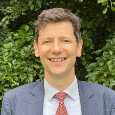 Elizabeth Chan (She/ Her)