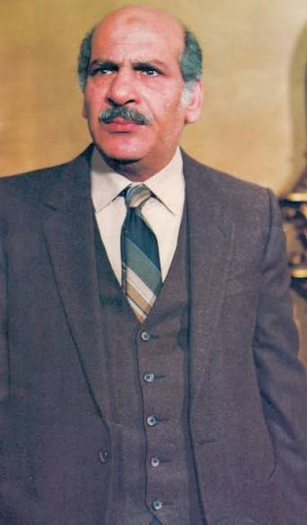 لابد أن تعرف أن الفنان ( حسن عابدين ) هو أفضل فنان محترم جاء إلى السينما  المصرية " فنان لا يختلف إثنين على حبه وإحترامه نتذكره بصورة له - الله يرحمه
