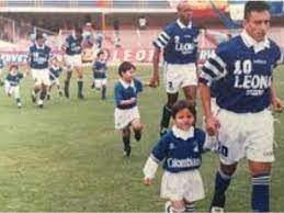 He also played club football for deportivo cali, deportes tolima, independiente santa fe. B3io Rxbb9y1am