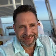 Thomas Collazo's Instagram, Twitter & Facebook