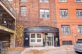 The knitting mill lofts is very close to many great outdoor green spaces including regent park, allan gardens, moss park, corktown common, plus riverdale farm to the north and the don valley trails. Knitting Mill Lofts 204 Toronto Lofts