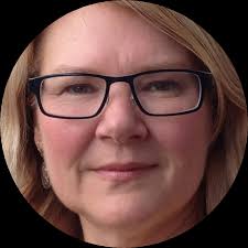 Maggie Devries's Instagram, Twitter & Facebook