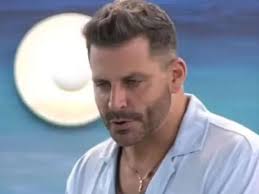 BBB 26': Henri Castelli choca ao expor namoro com famosa: 'Ela tinha  vergonha'