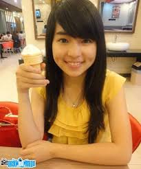 Tin giáo dục học đường nóng nhất. Hot Girl Ä'á»— Khanh Van
