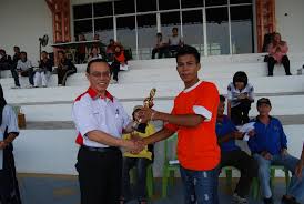 Terdapat 4 buah rumah sukan di institusi ini; Kejohanan Sukan Smk Pending Kali Ke 29 Smk Pending
