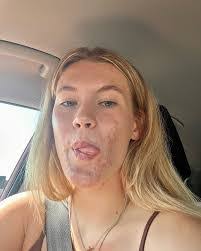 Lindsay Krause's Instagram, Twitter & Facebook